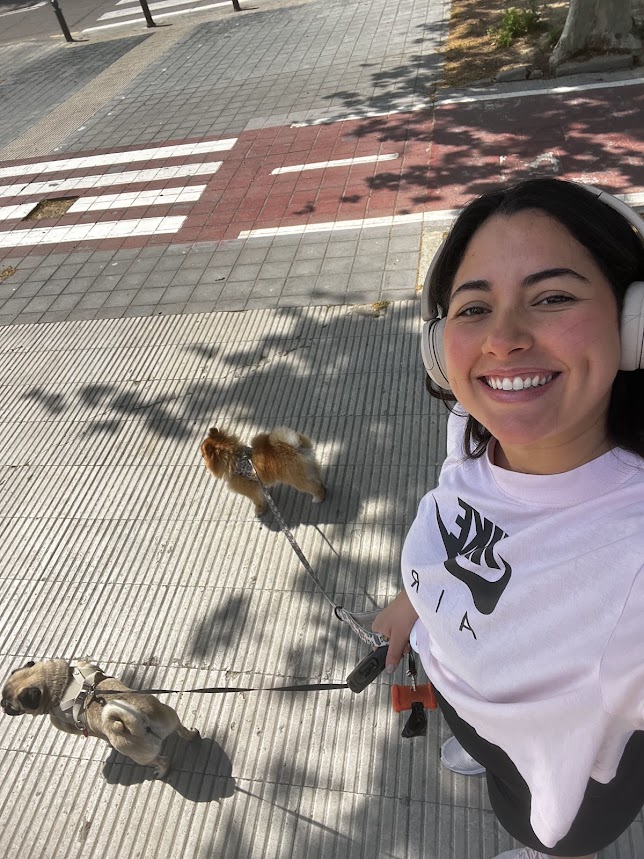 Cuidadora Bárbara paseos perros Valencia Patis